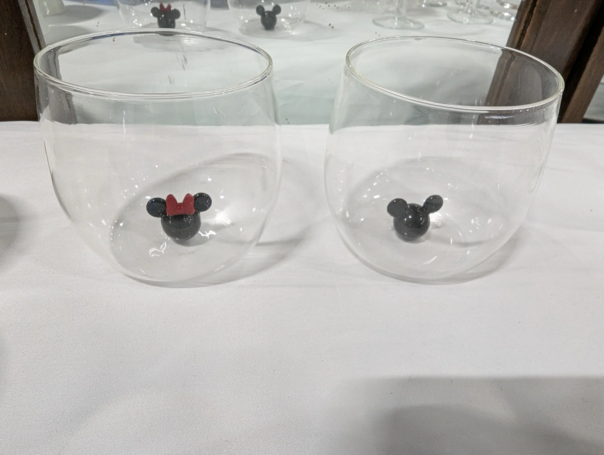 Disney Mickey and Minnie Mouse Stemless Glass Tumbler Set