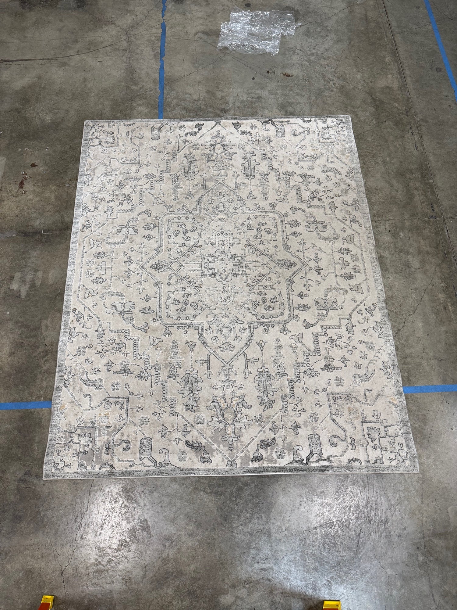 Gertmenian Centenno Distressed Persian Style Rug - 7'10" x 10'0"