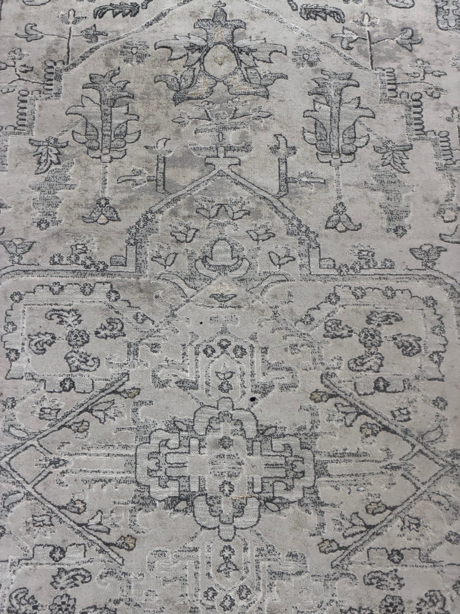 Gertmenian Centenno Distressed Persian Style Rug - 7'10" x 10'0" - Image 4