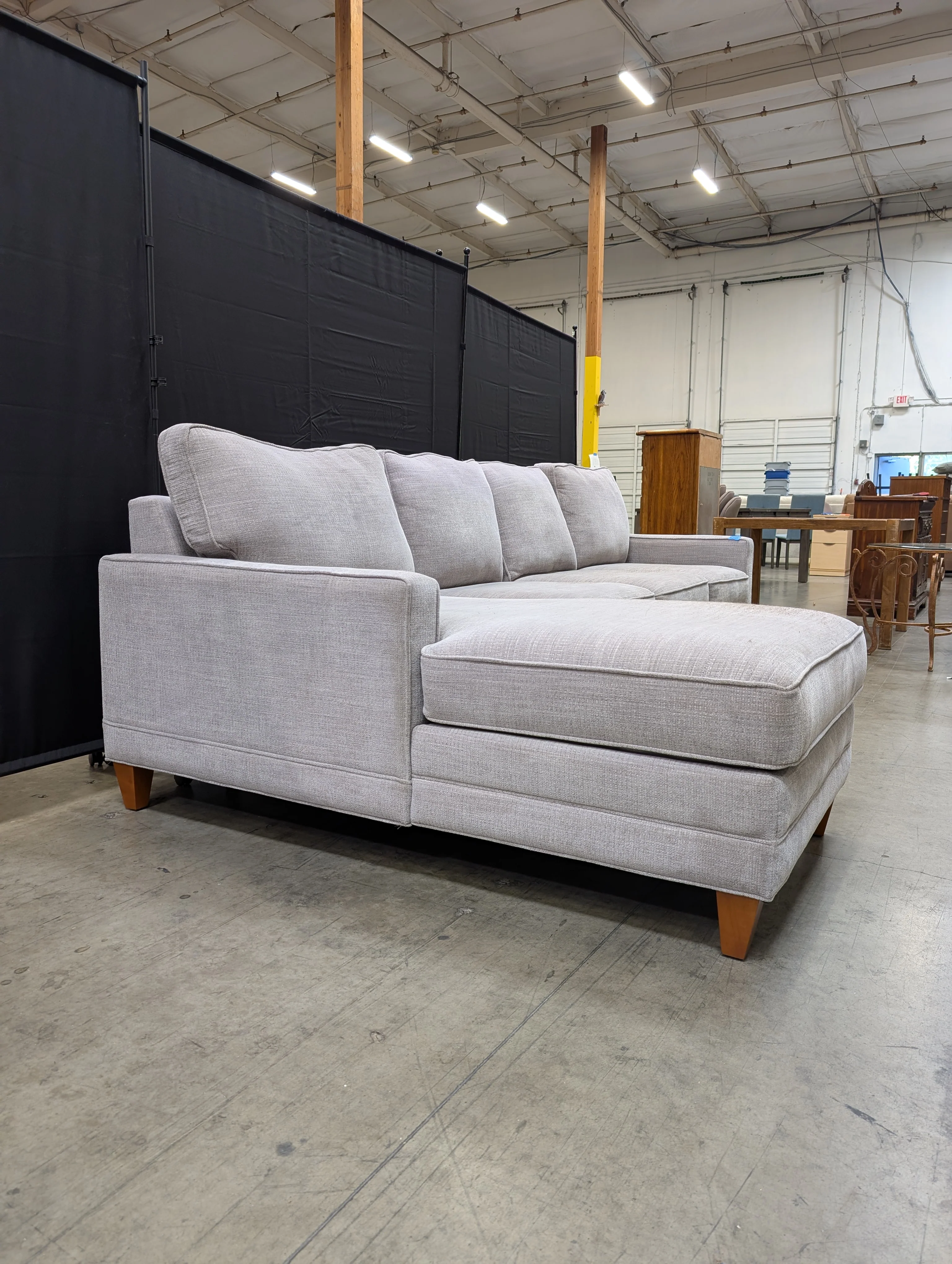 Contemporary Light Grey Fabric Sectional Sofa with Left Chaise - Image 4