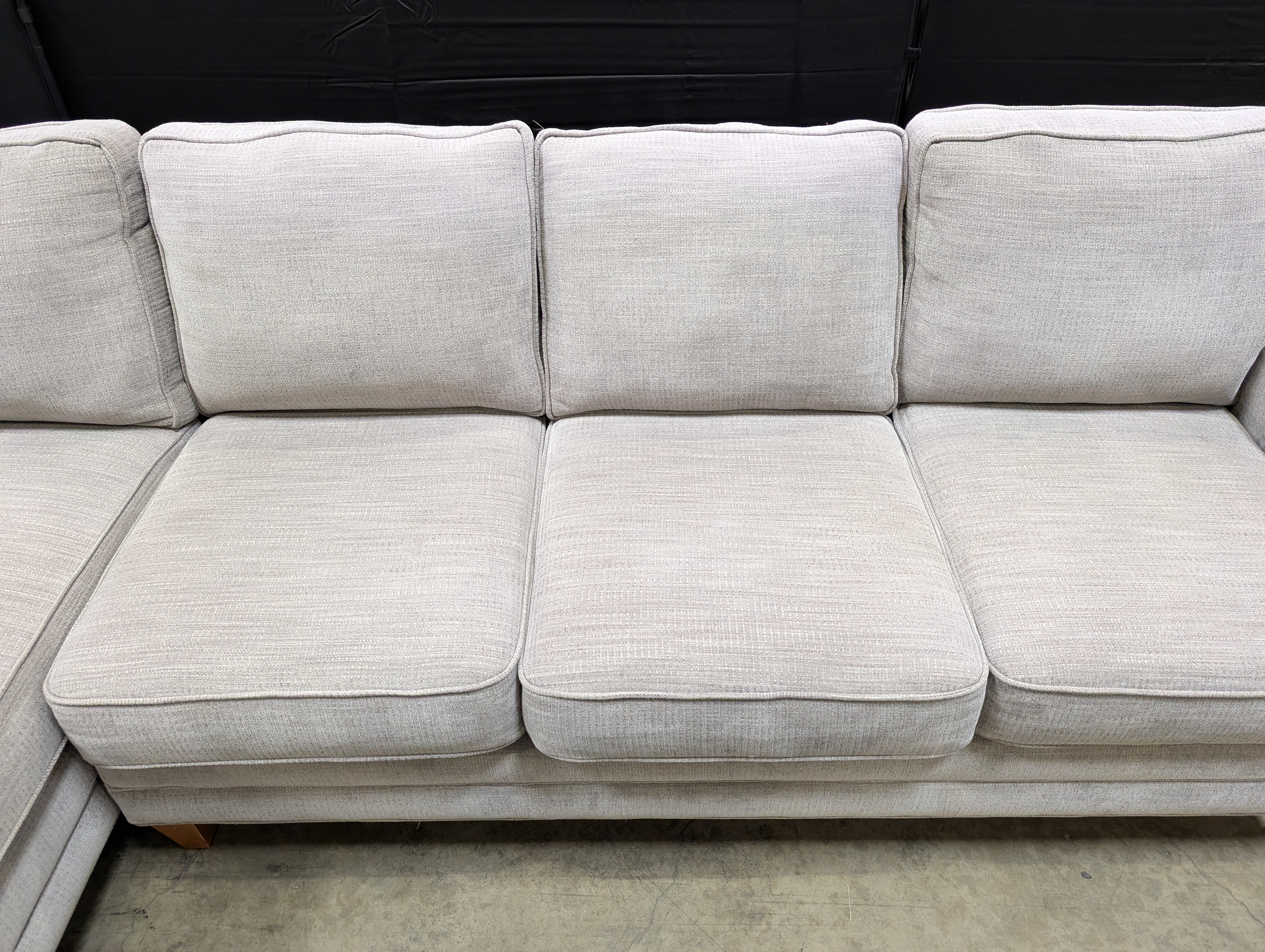 Contemporary Light Grey Fabric Sectional Sofa with Left Chaise - Image 7