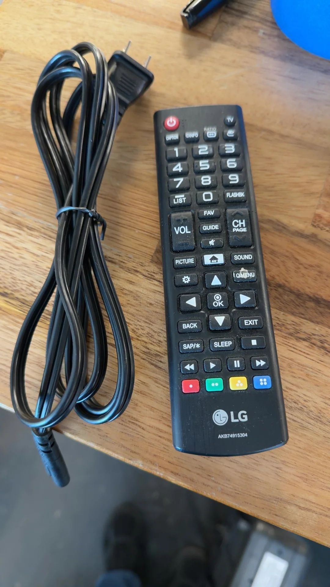 LG 55UH6030 55-inch Smart 4K Television with Wall Mount, Remote and Power Supply - Image 4