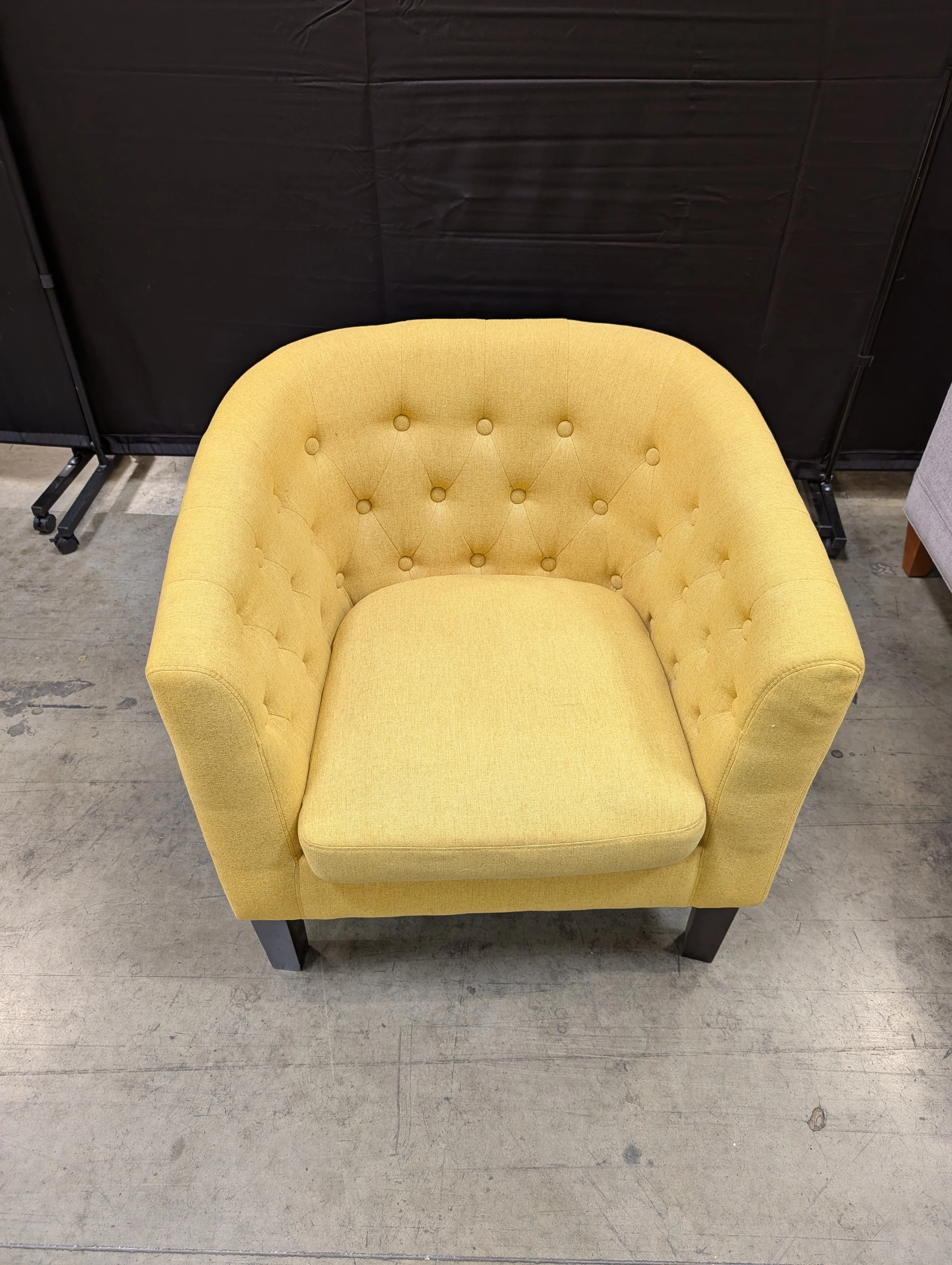 Vibrant Yellow Tufted Upholstered Accent Chair - Image 8
