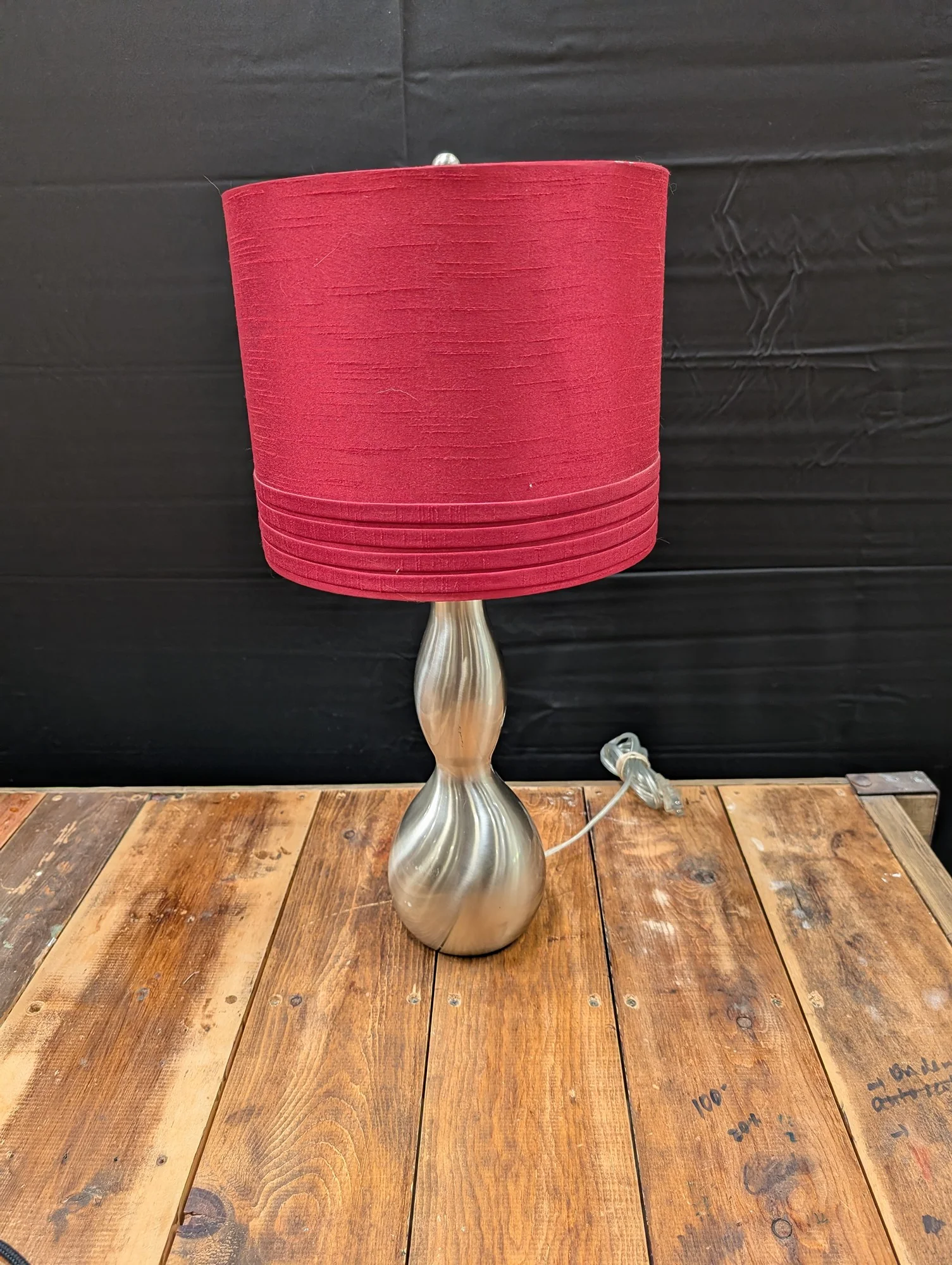 Contemporary Brushed Metal Table Lamp with Crimson Fabric Shade - Image 3