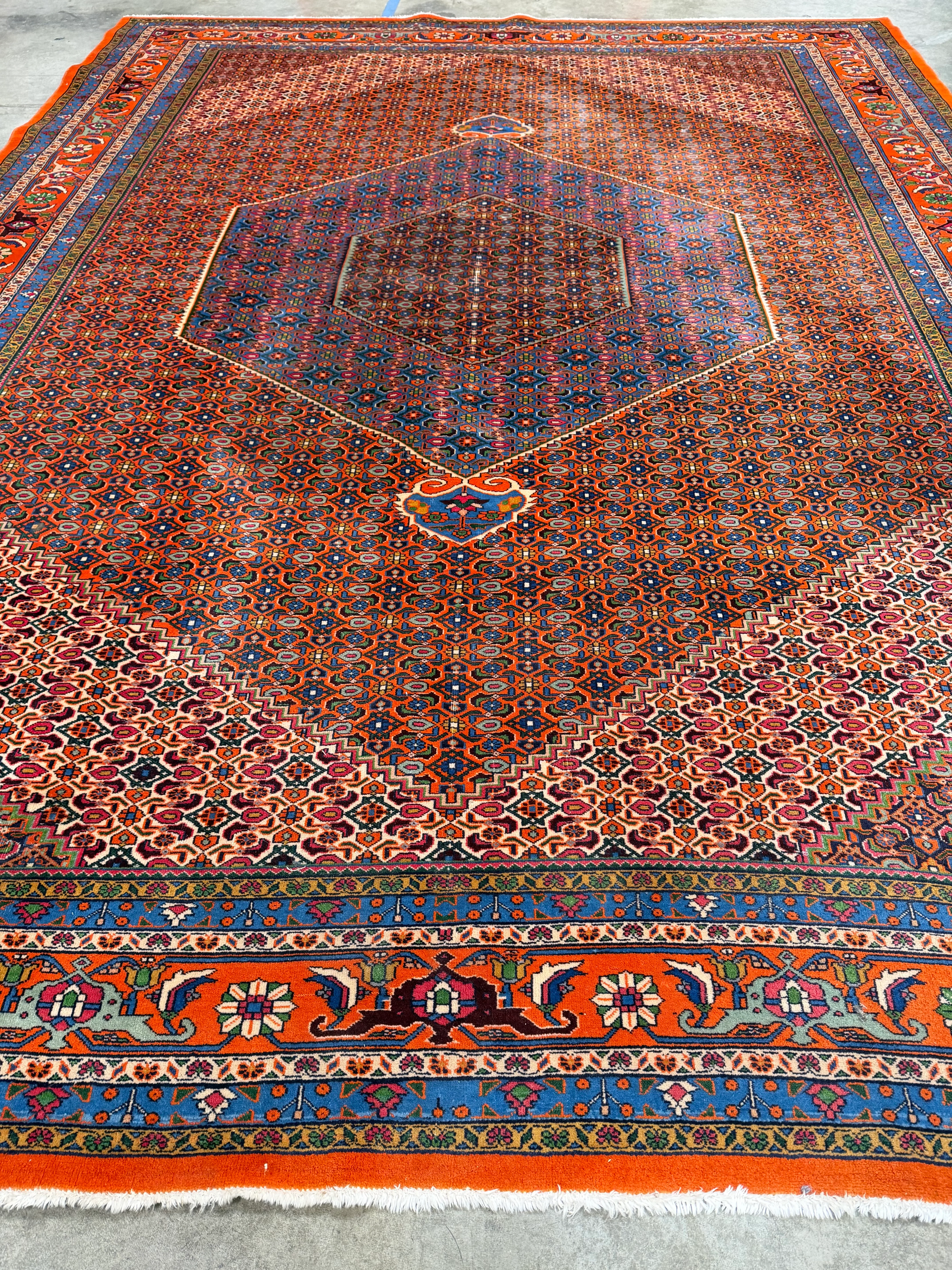 Authentic Hand-Knotted Vintage Persian Heriz Rug - 9'10" x 13' - Image 3