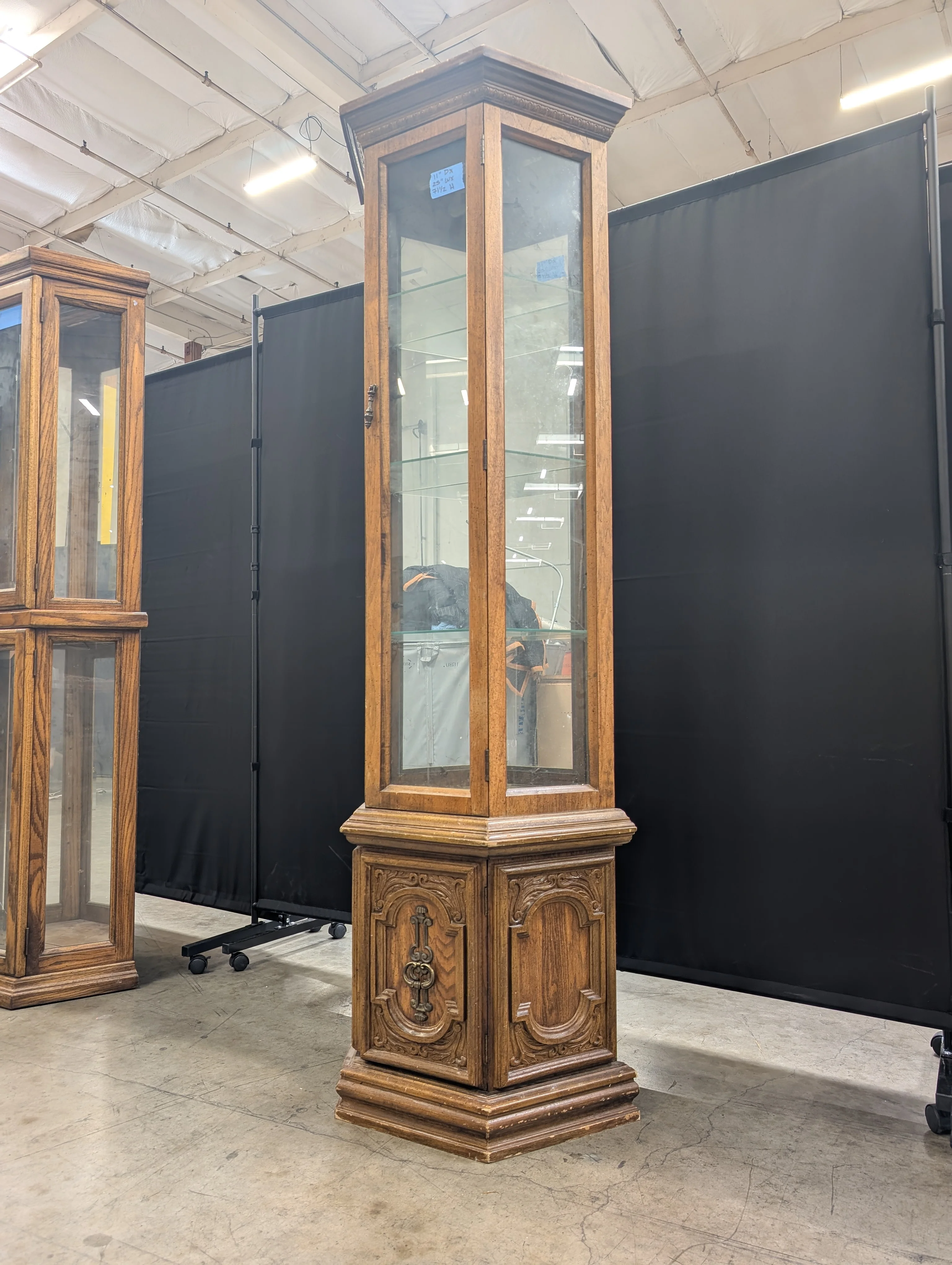 Traditional Hardwood Corner Display Cabinet with Glass Shelves - Image 4