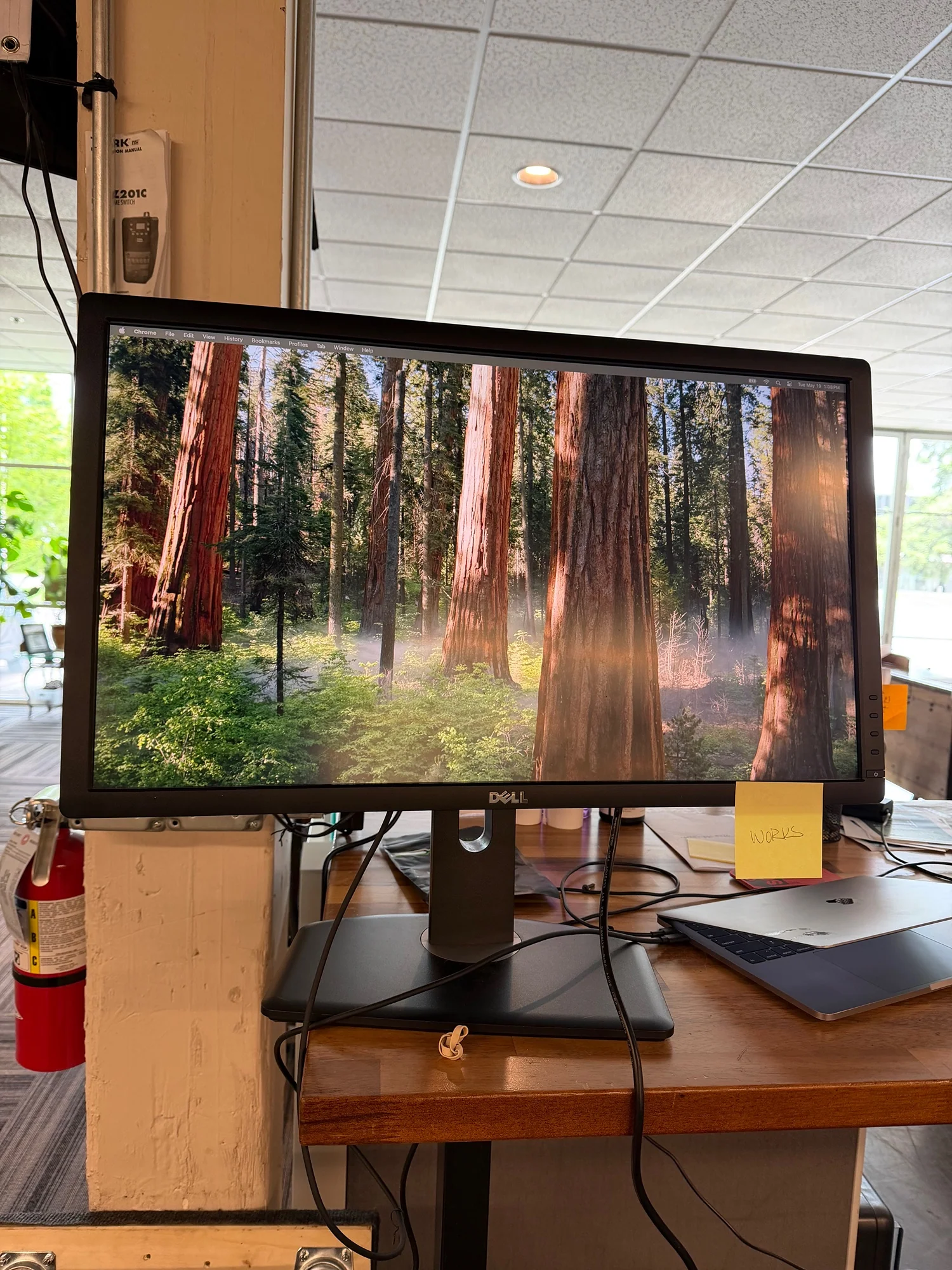 DELL U2713HM 27-inch Widescreen Professional Monitor