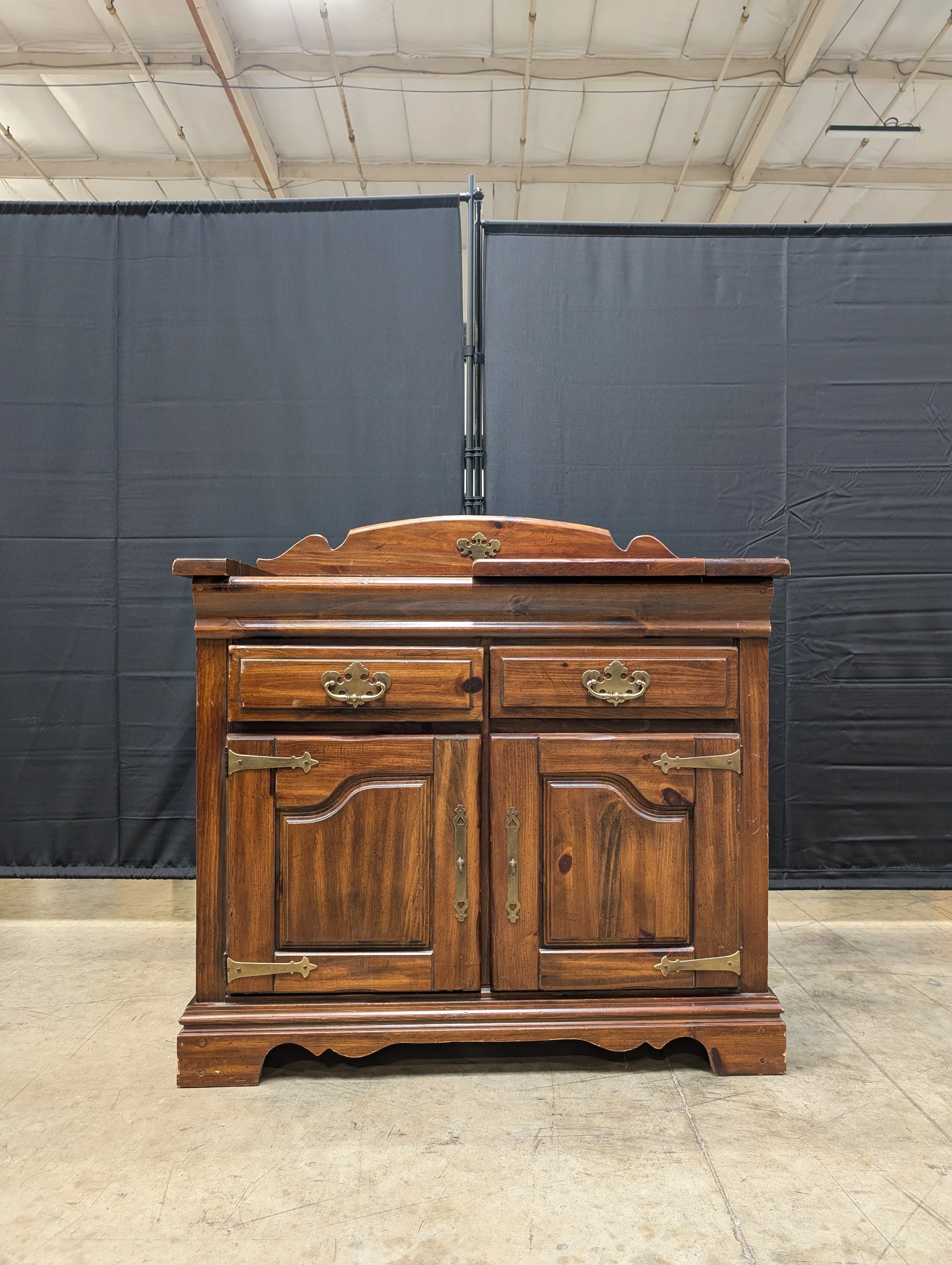 Rustic Pine Washstand Cabinet with Brass-Toned Hardware
