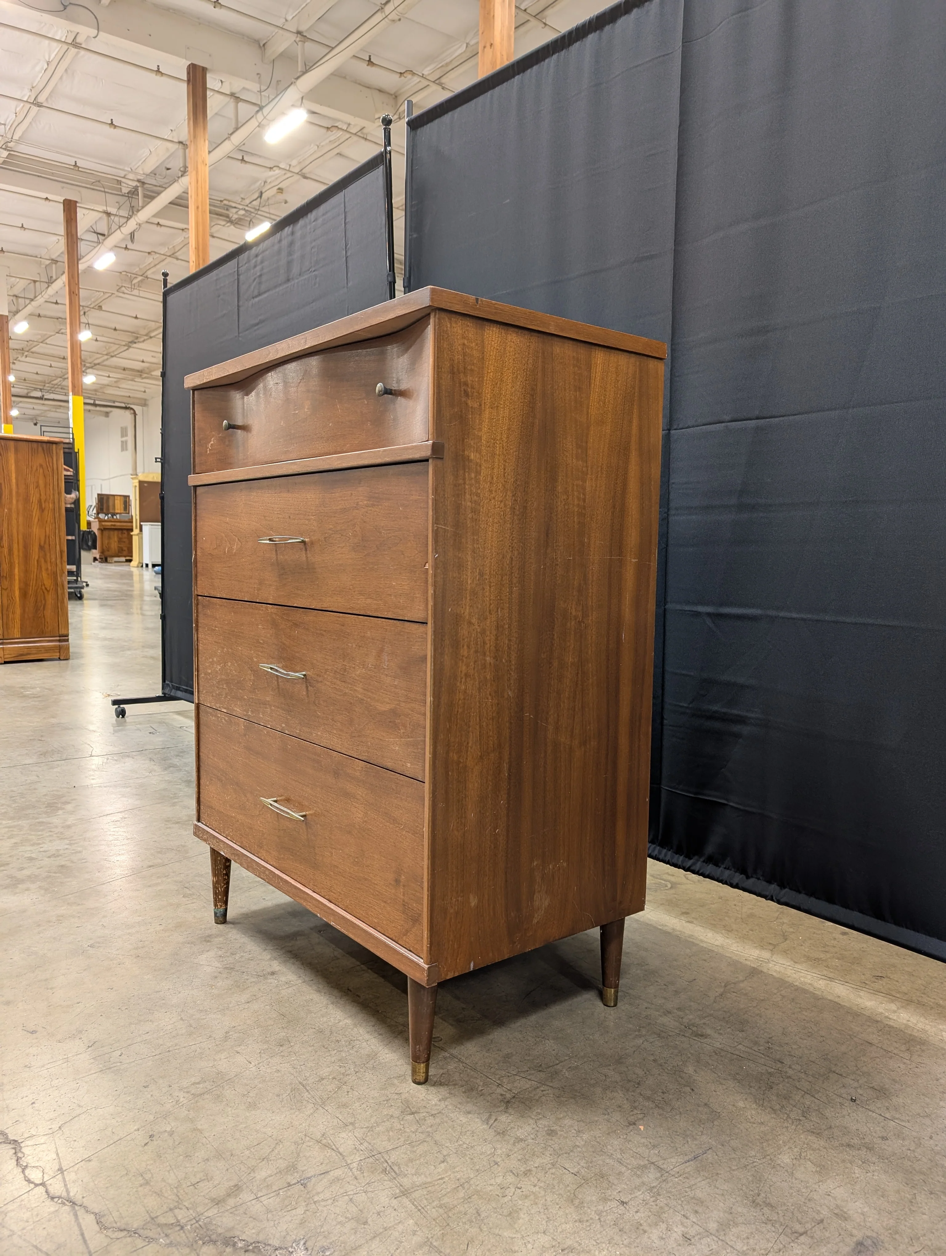 Harmony House Modern Wood Four-Drawer Chest with Tapered Legs - Image 7