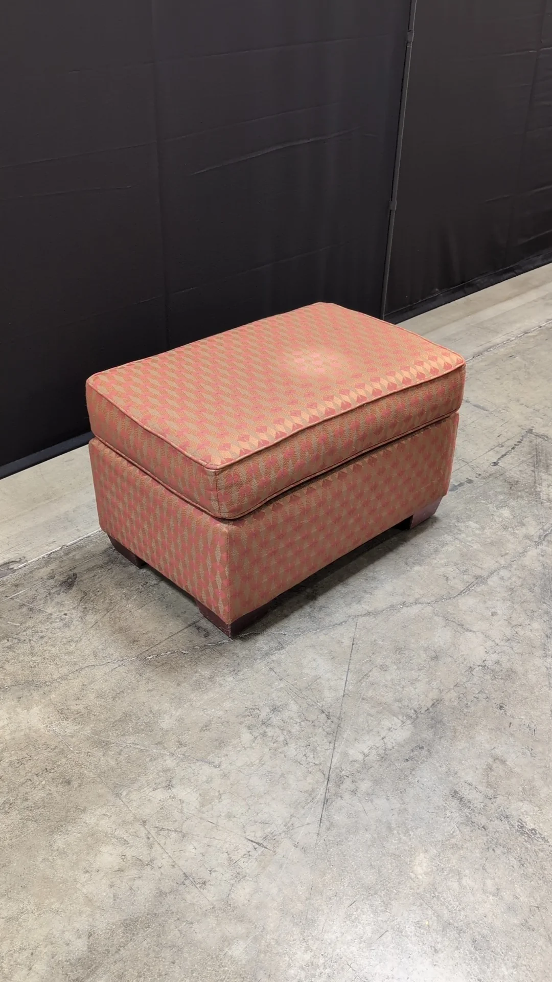 Vibrant Geometric Patterned Upholstered Ottoman with Wooden Furniture Risers - Image 10