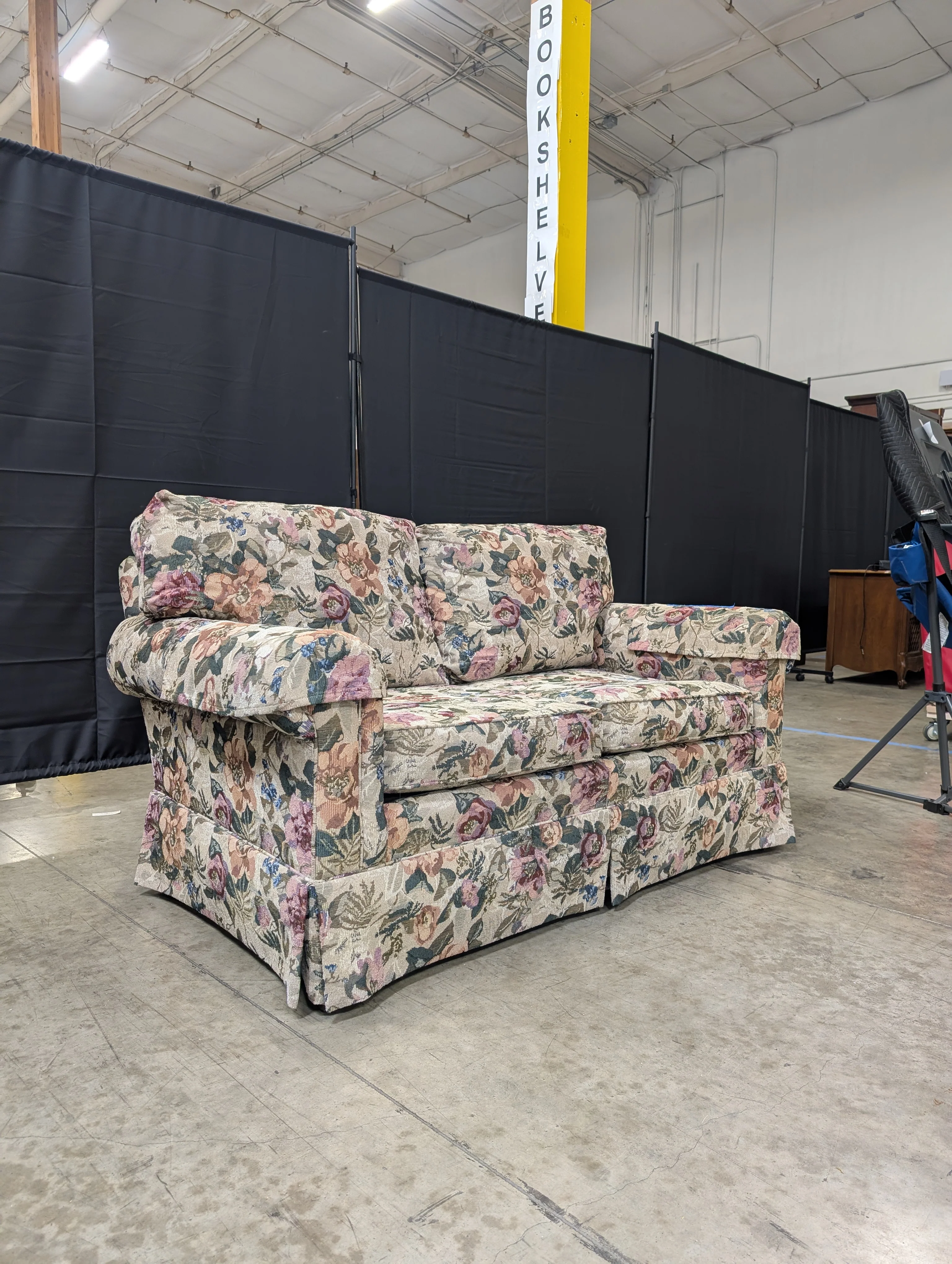 Floral Lane Upholstery co. Two-Seater Sofa - Image 4