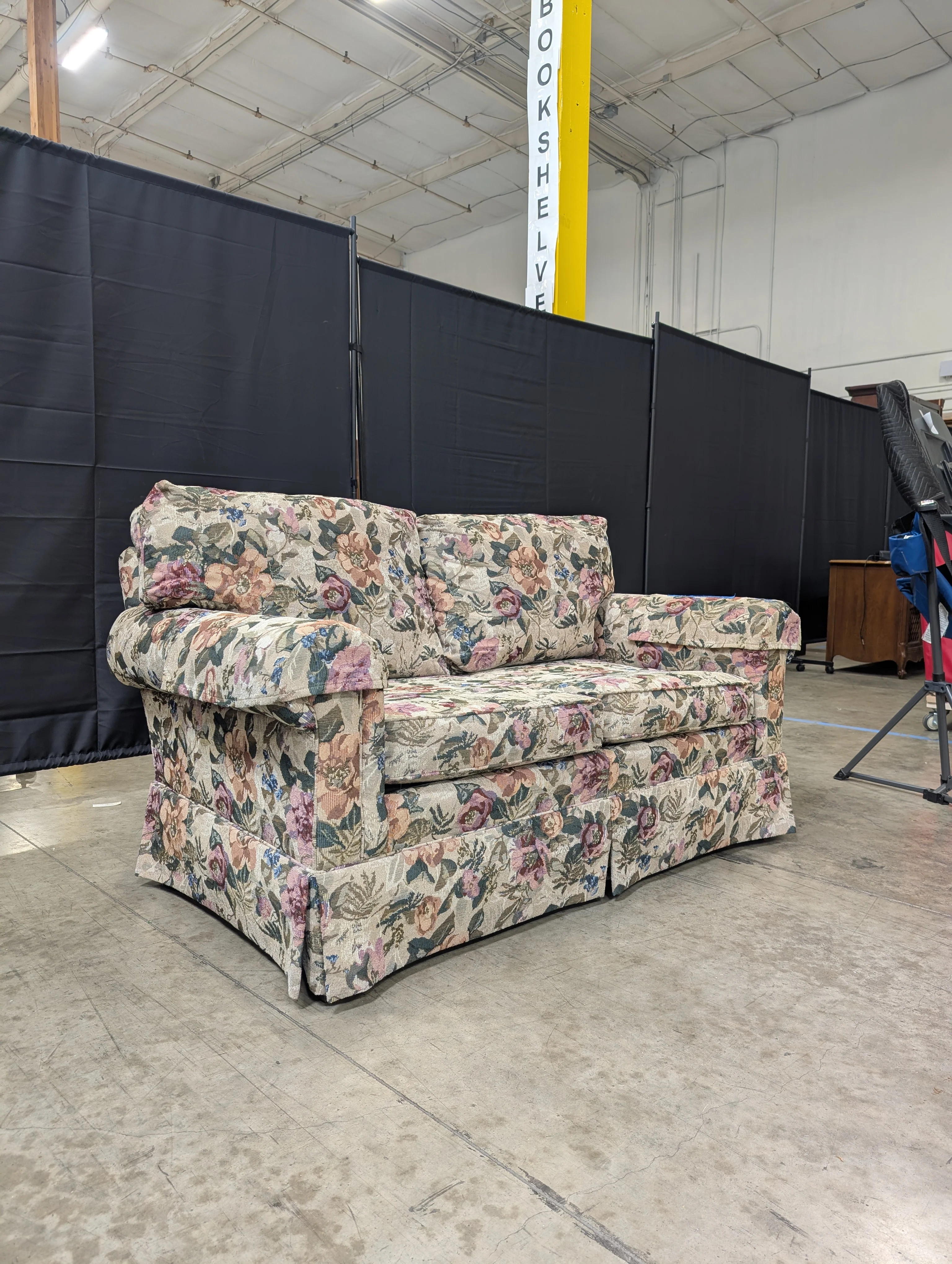 Floral Lane Upholstery co. Two-Seater Sofa - Image 5