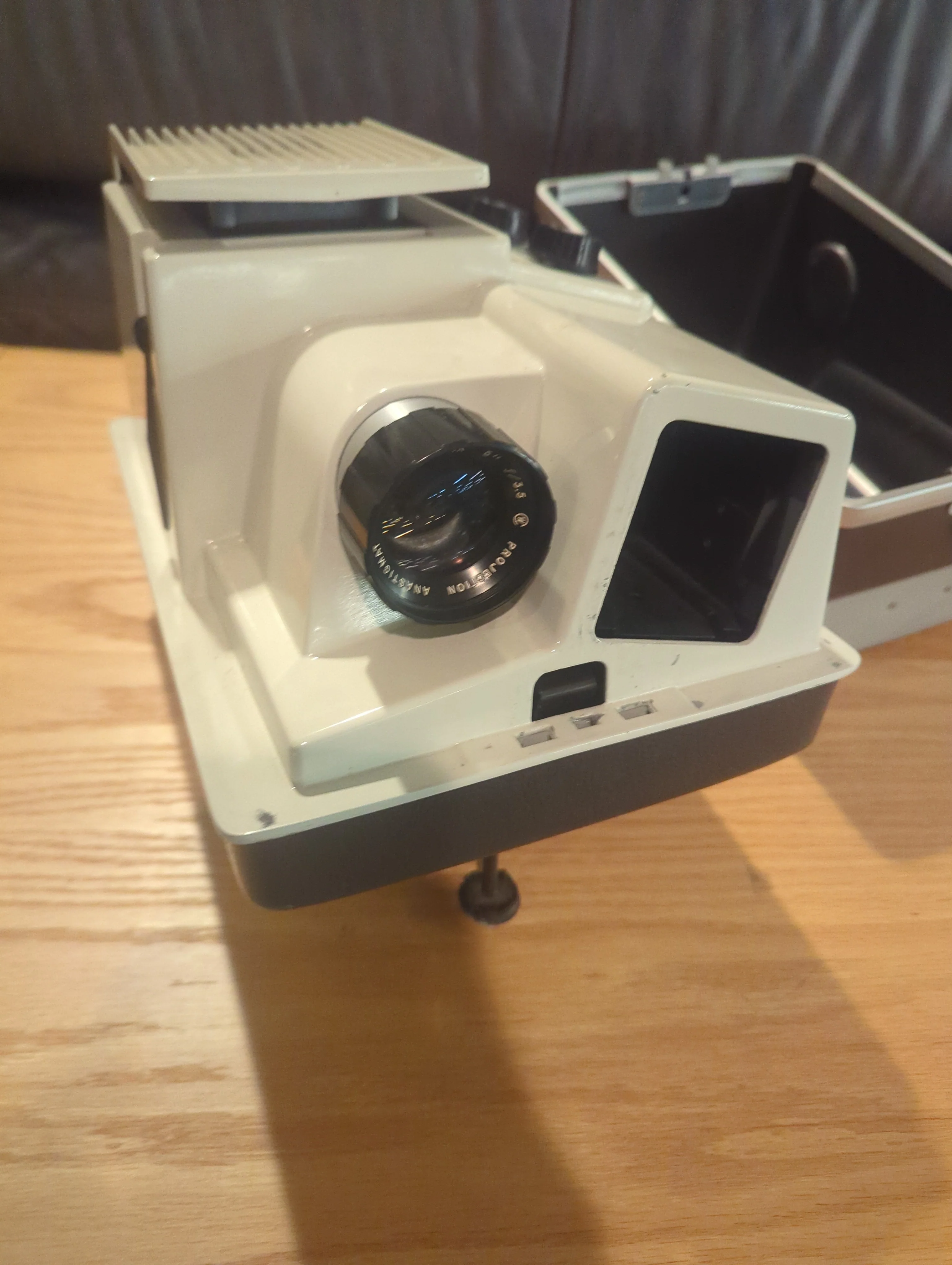 Revere slide projector - Image 4