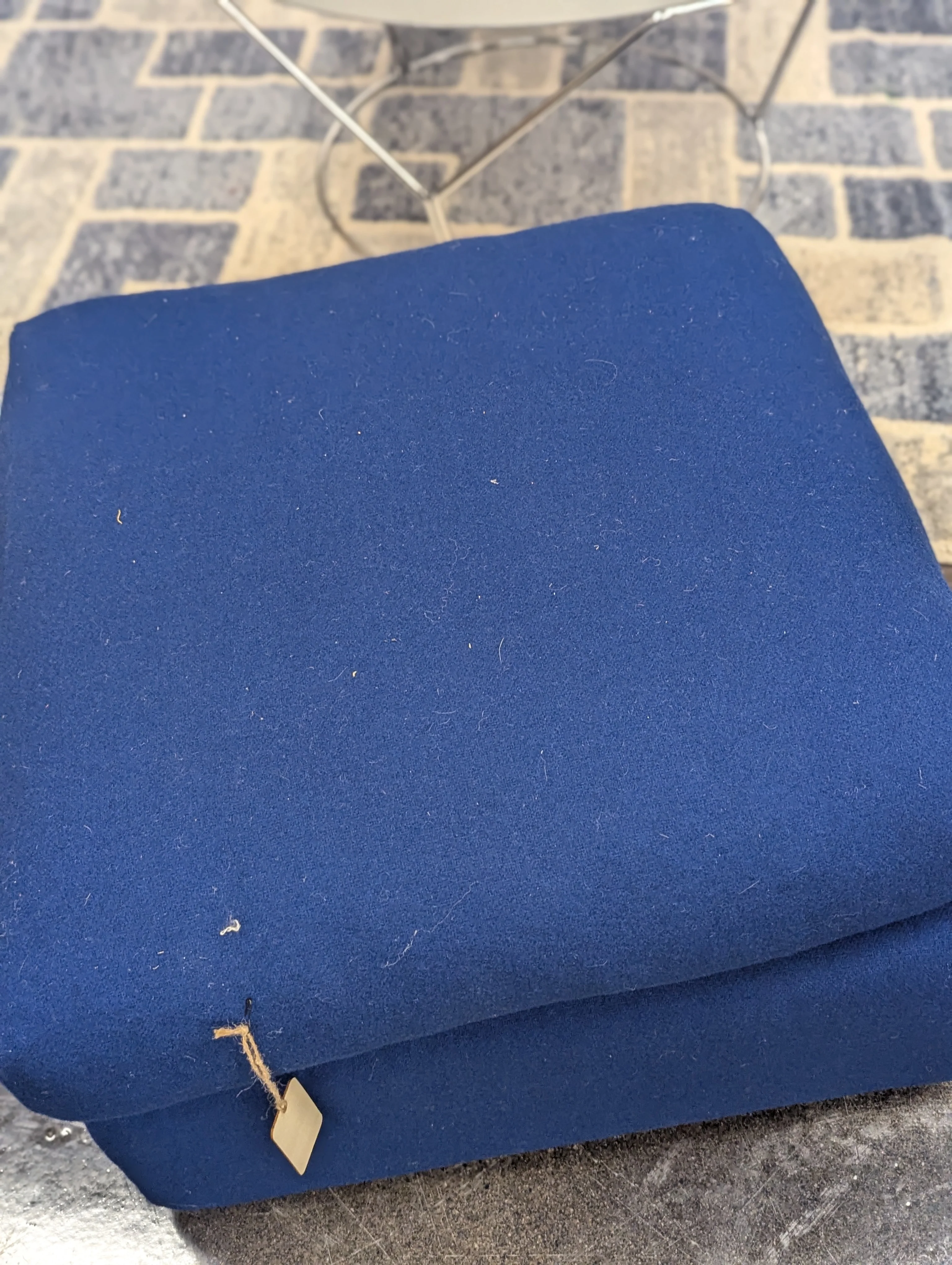 Hackney Pouf  Ottoman – Stylish and Functional - Image 3