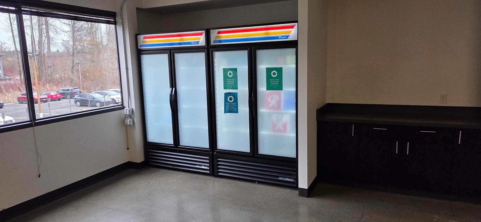 TRUE Commercial Double Glass Door Merchandiser - Image 10