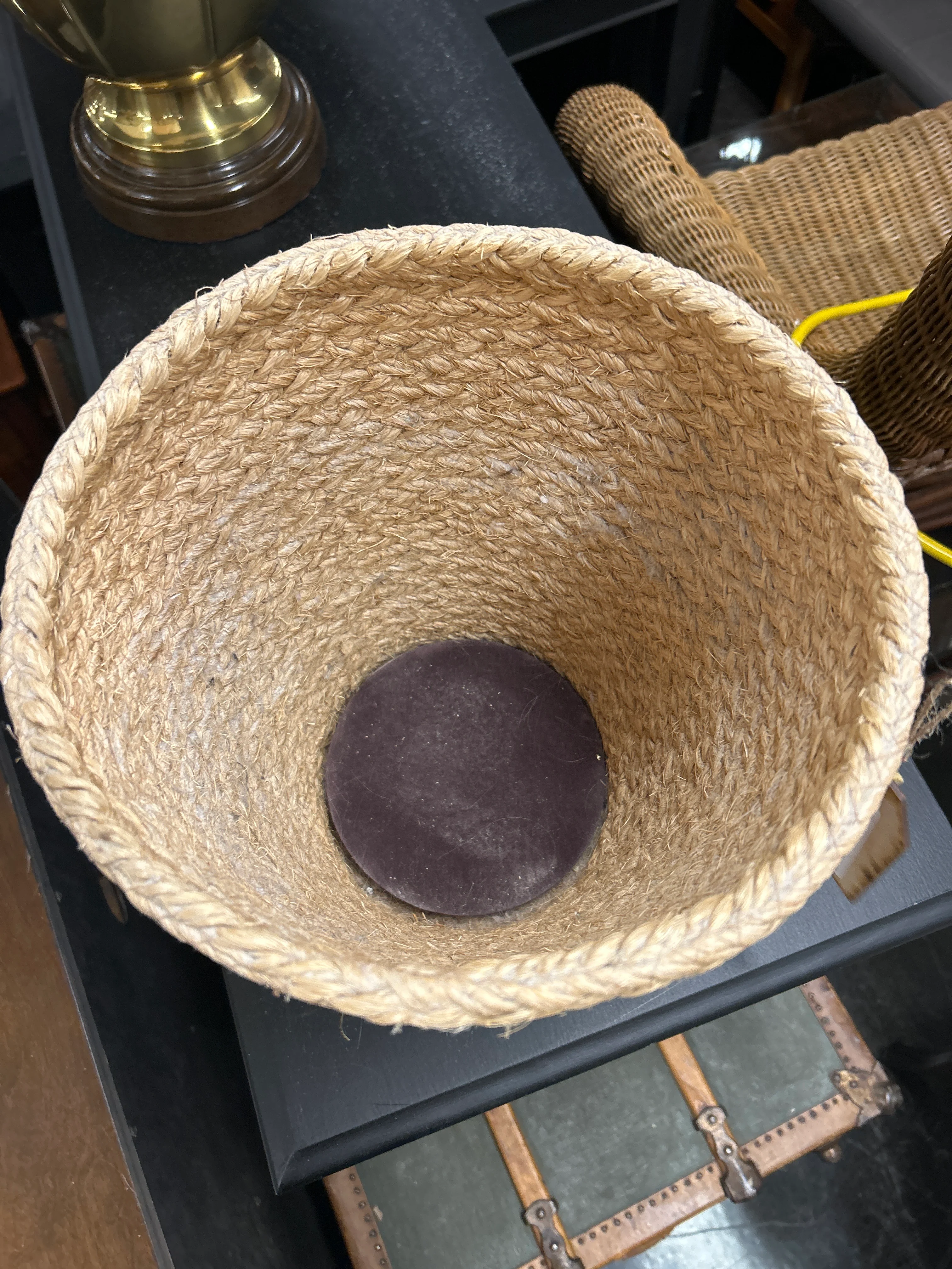 Wicker waste basket - Image 3